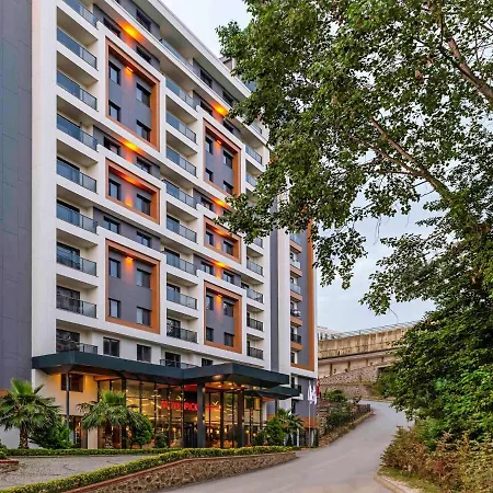 Mövenpick 4*