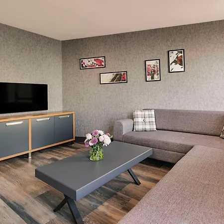 Mövenpick 4*