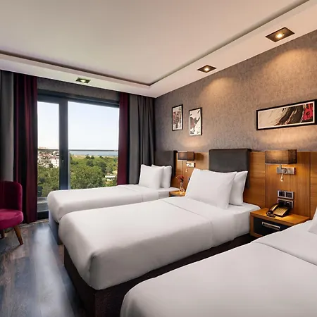 Hotell Mövenpick 4*
