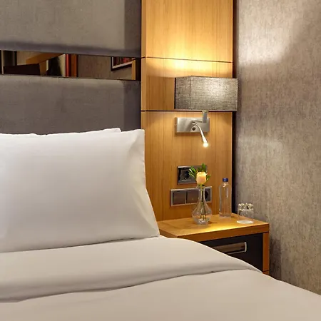 Mövenpick Hotell 4*