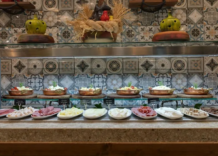 מלון Moevenpick 4*