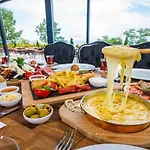 Moevenpick Hotel 4*
