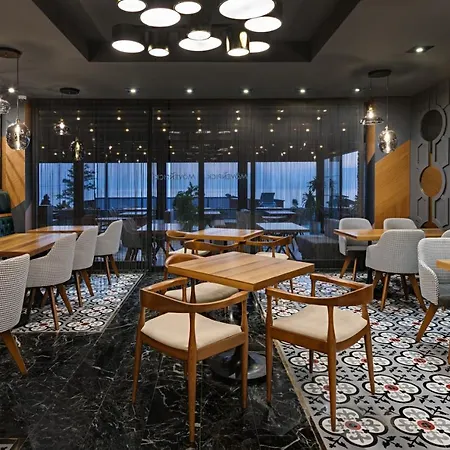 Moevenpick Отель