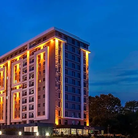 Mövenpick 4*