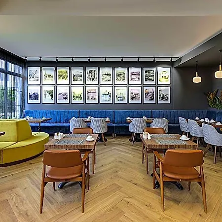 Mövenpick Otel 4*
