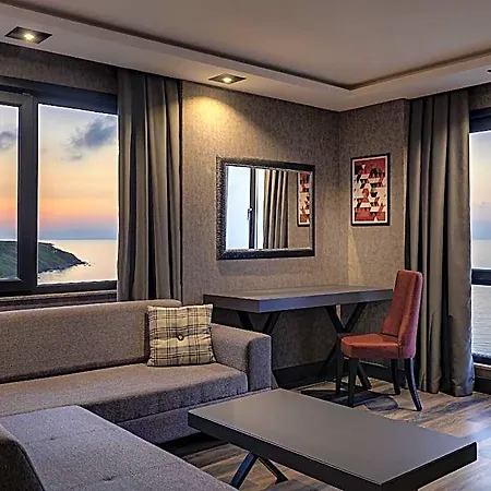 Hotel Moevenpick 4*