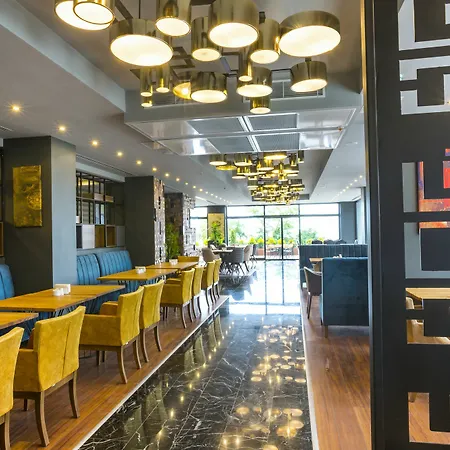 Moevenpick Готель