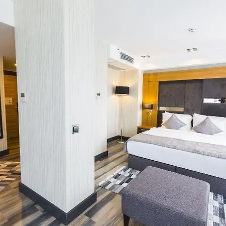 Moevenpick Hotel 4*