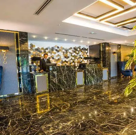 Hotel Moevenpick 4*