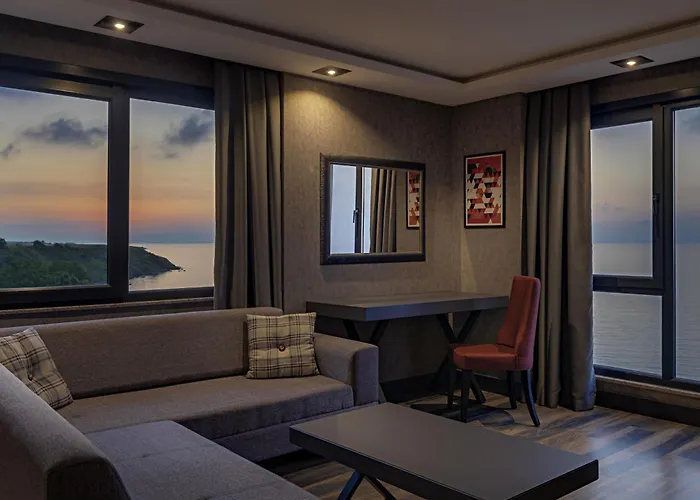 Mövenpick Szálloda 4*